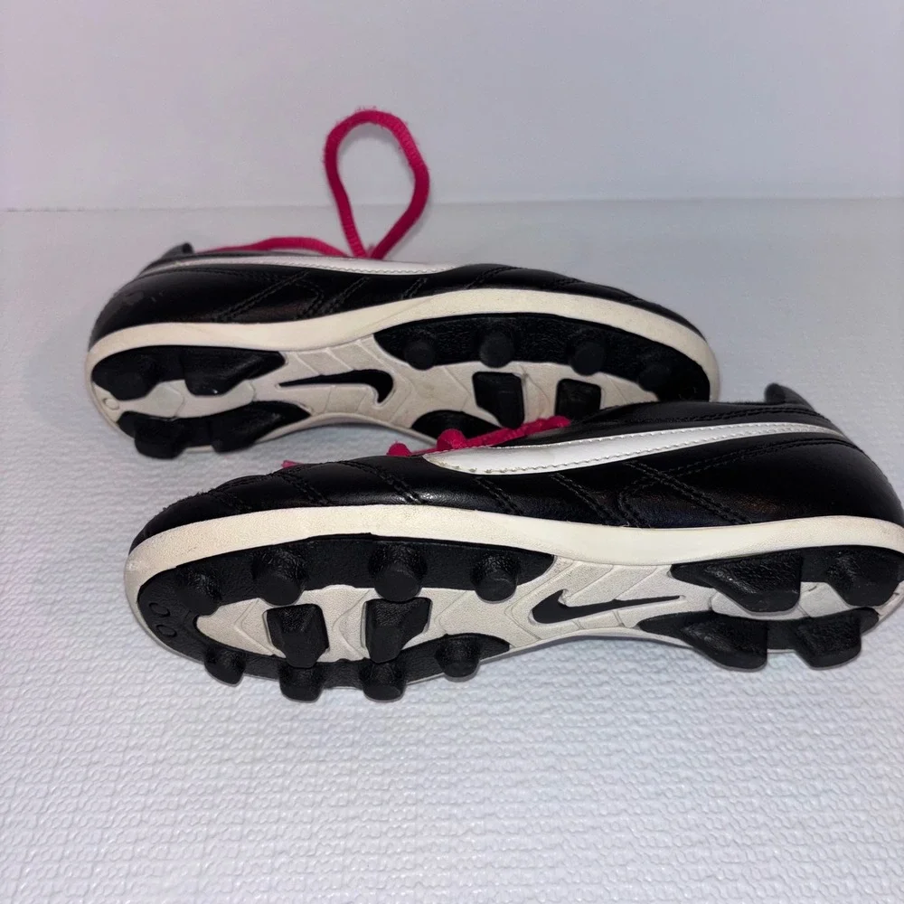Nike youth or design
